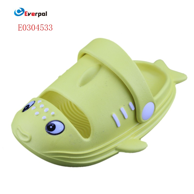 Fish Design Kids Close Toe papucs