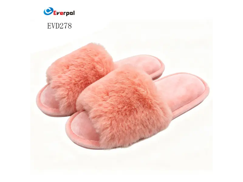 Fuzzy Fur beltéri hálószobapapucs nőknek